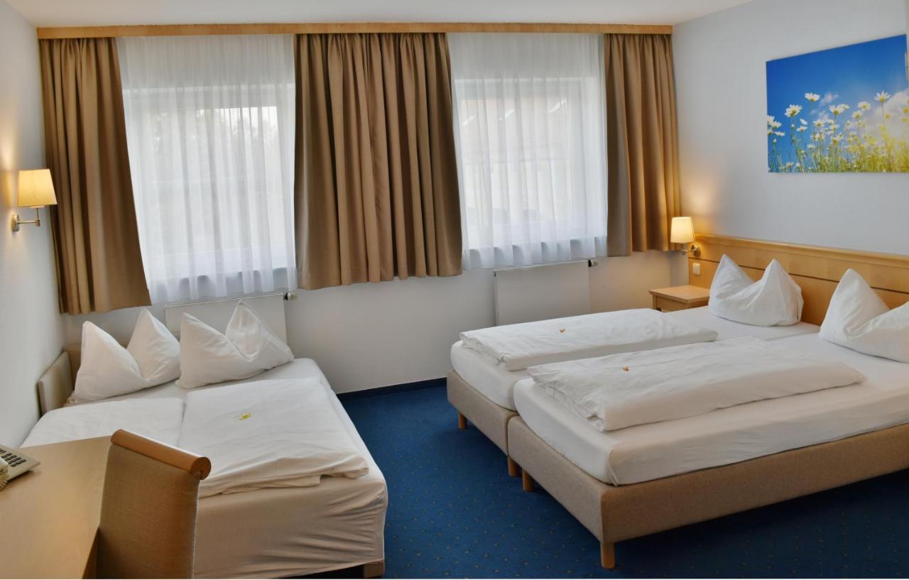 Familienhotel Nahe Der Therme Erding Exteriör bild