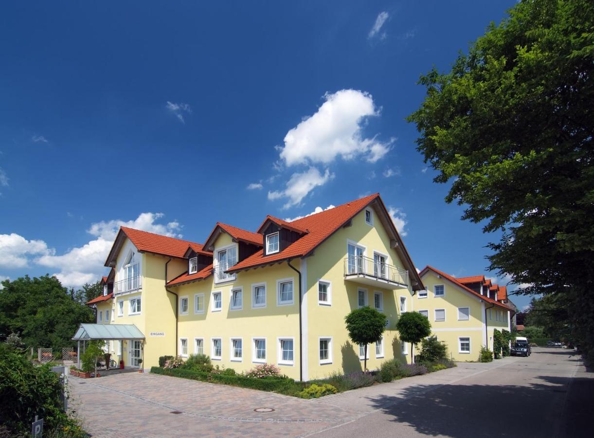 Familienhotel Nahe Der Therme Erding Exteriör bild
