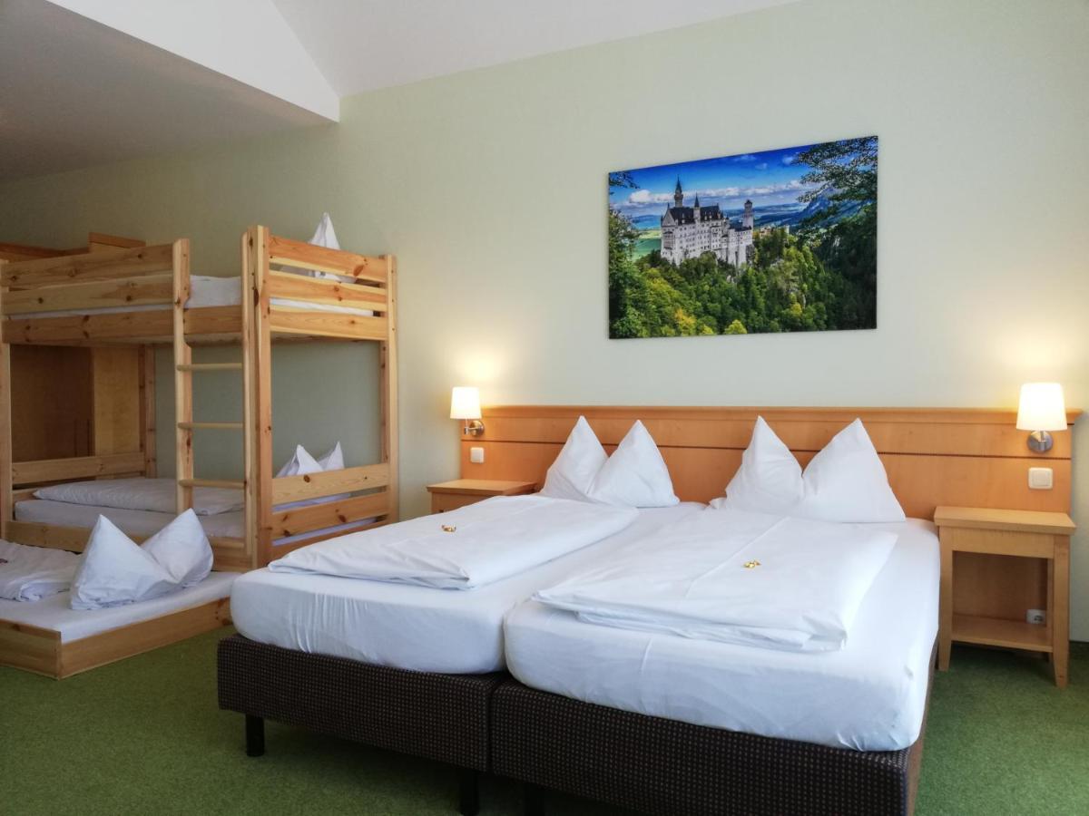 Familienhotel Nahe Der Therme Erding Exteriör bild