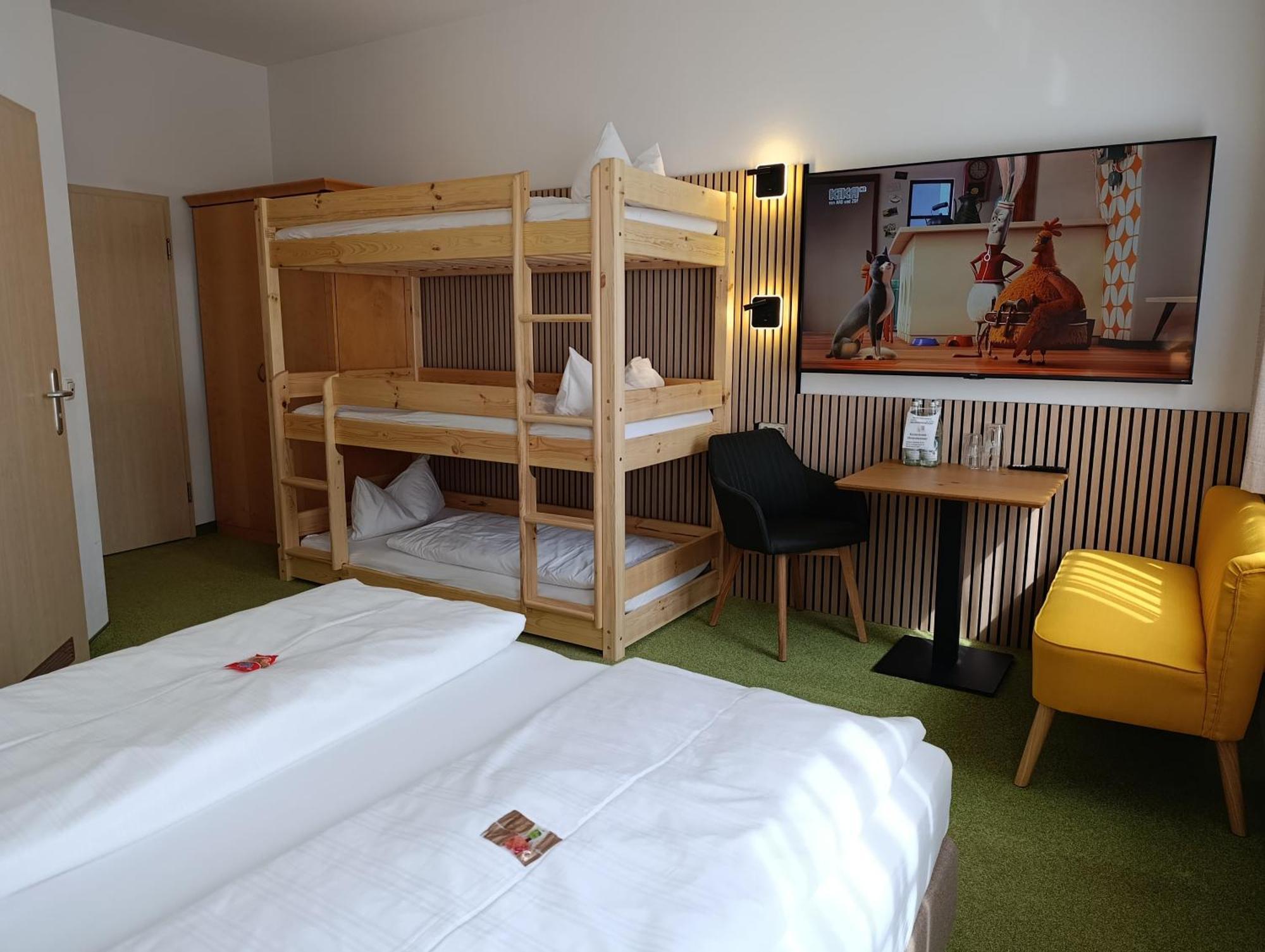 Familienhotel Nahe Der Therme Erding Exteriör bild